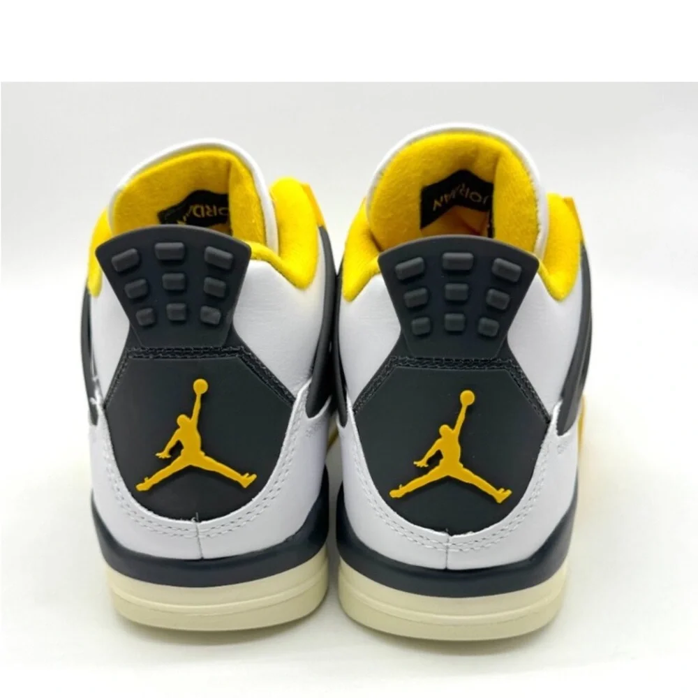 Jordan Retro 4 - Picture 4 of 5